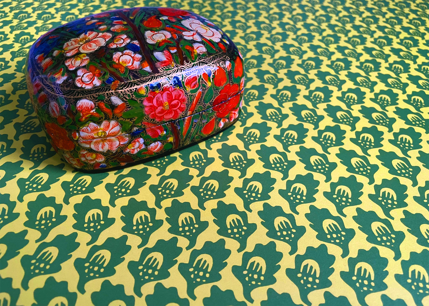 'Acorn' wrapping paper